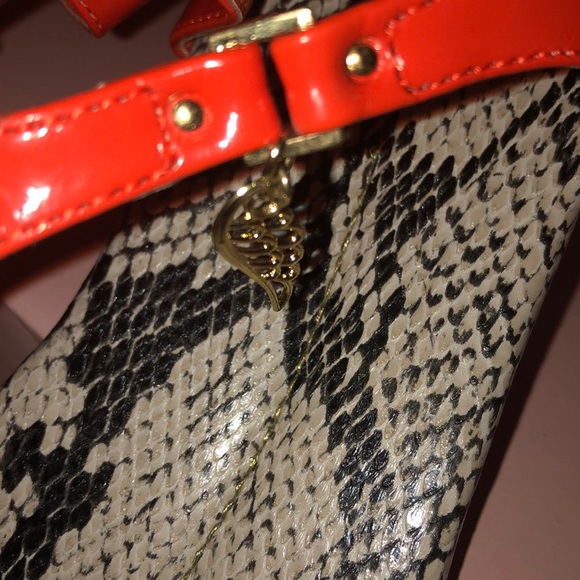 Victoria Secret Sandal - Picture 2 of 4